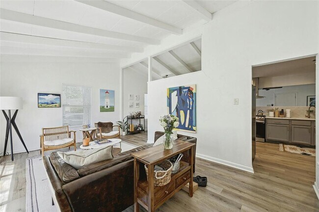 Foto del edificio - 1906 Morrow St