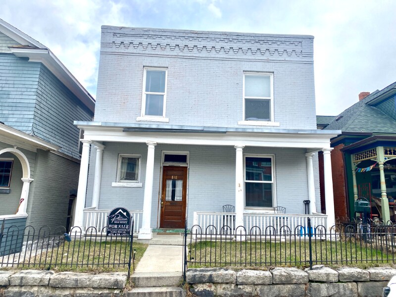Foto principal - 818 W Galena St