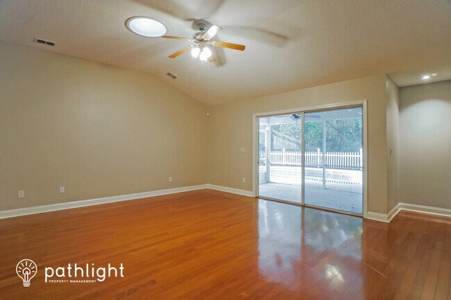 Building Photo - 313 Hefferon Dr