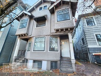 Building Photo - 828 NW 21ST Ave