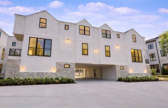 Foto del edificio - 4505 Emerson Ave