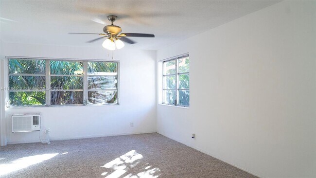 Foto del edificio - 5990 NE 18th Ave