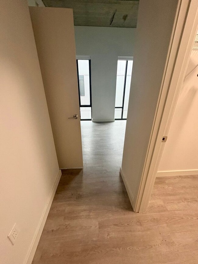 Interior Photo - Baumhaus Apartments