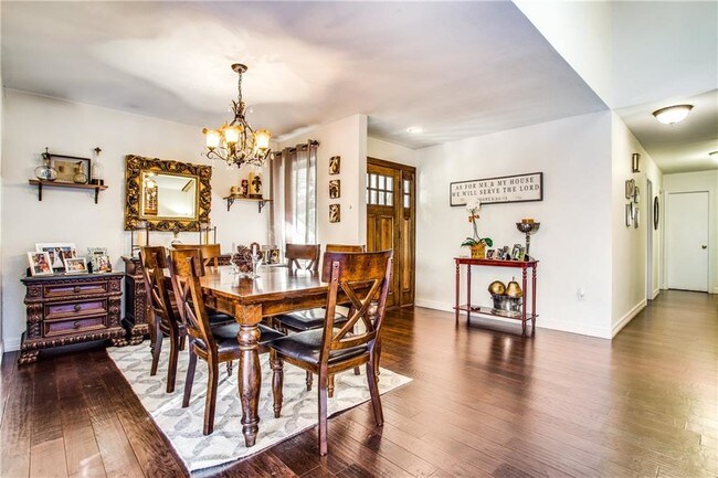 Foto del edificio - 820 Firestone Ln