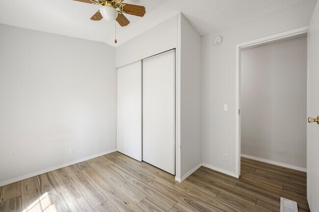 Foto del edificio - 53955 1st St