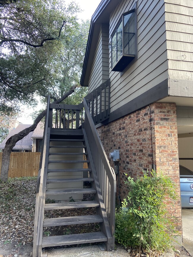 Building Photo - 11815 Vance Jackson Rd