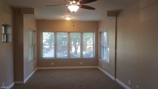 Foto del edificio - 5357 W Leland Ave