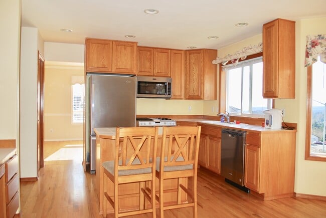 Foto del edificio - Beautiful views at this Marysville home