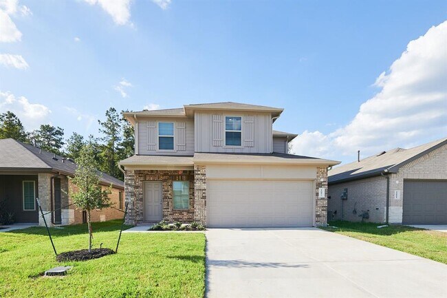Building Photo - 16877 Short Pnes Dr