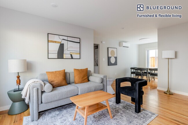 Building Photo - 1230 Mills St