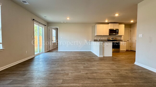 Foto del edificio - 1114 Forest Glen Dr