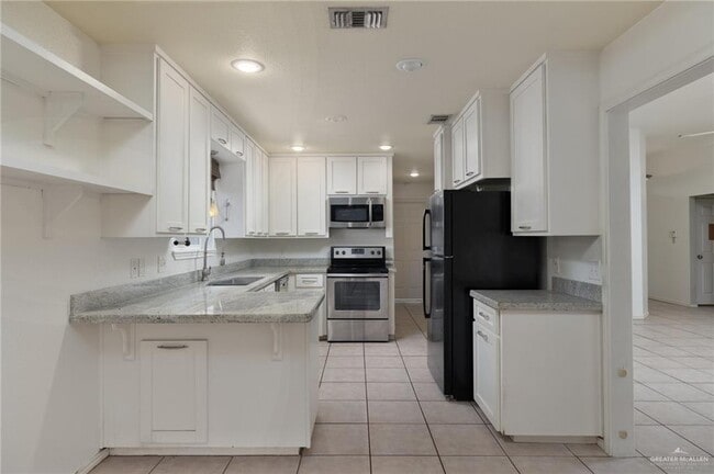 Building Photo - 7401 N 40th St