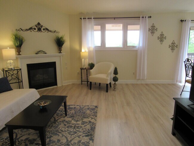 Foto del edificio - 36 Highland Cir