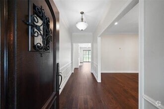 Building Photo - 12707 Trail Hollow Dr