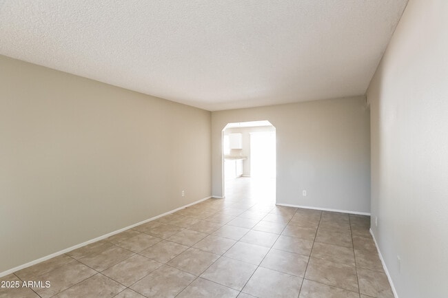 Building Photo - 503 W El Prado Rd