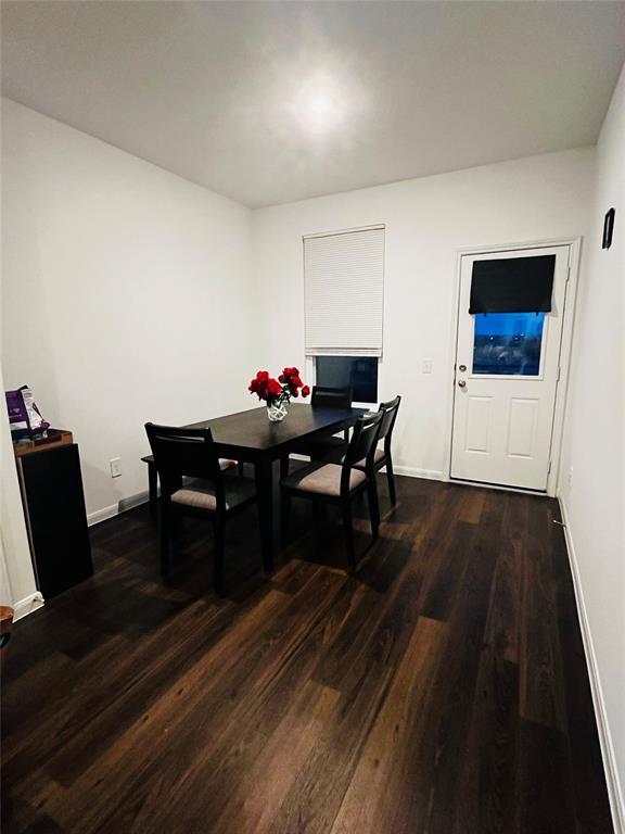 Foto del edificio - 10647 Cashew Run Ln