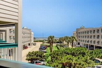 Building Photo - 6102 Seawall Blvd