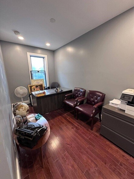 Foto del edificio - 387 Van Brunt St