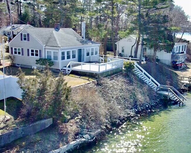 Foto del edificio - 11 Wallace Point Rd