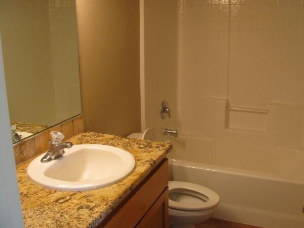 Foto del edificio - 22582 SW Main St