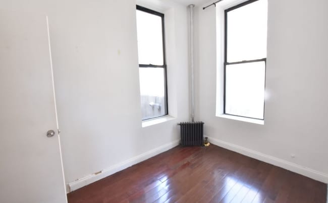 Building Photo - 89 E 116th St