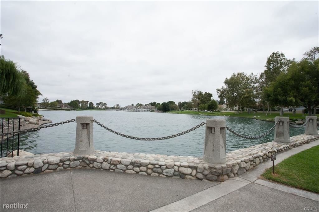 Primary Photo - 4 br, 2 bath House - 11 E Yale Loop # 33