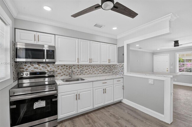 Foto del edificio - 824 Bayberry Dr