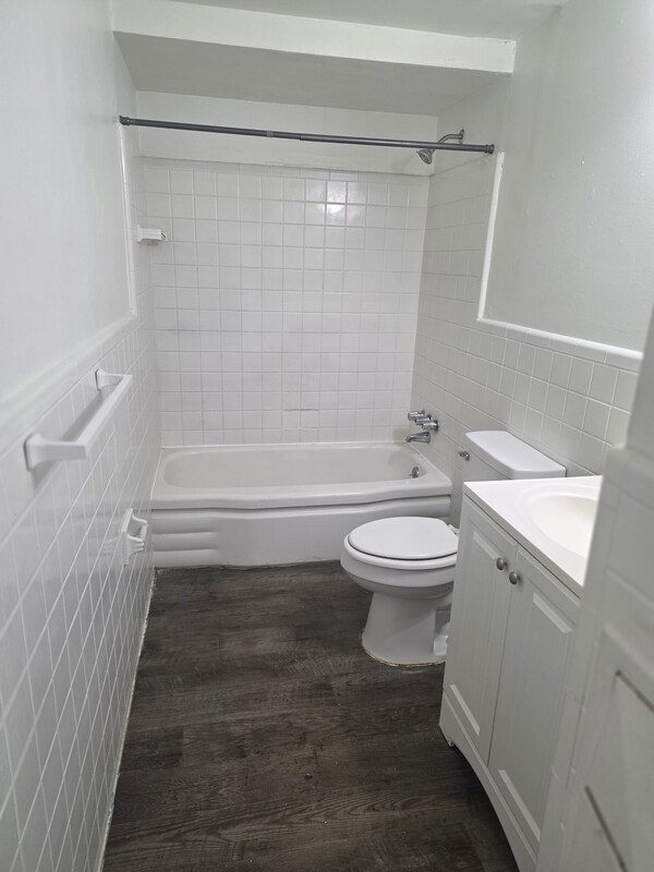 Foto del edificio - 35505 E Michigan Ave