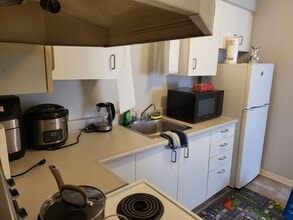 Building Photo - 177 Garden St