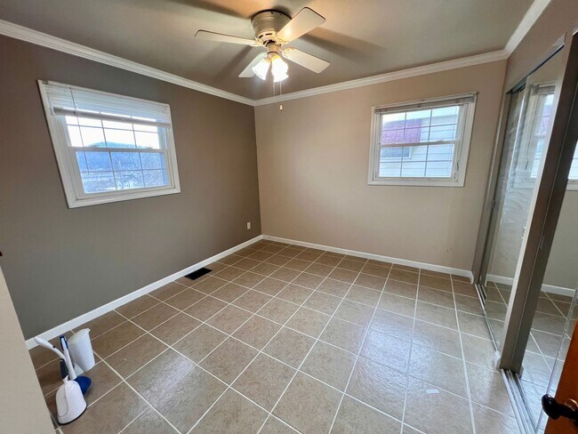 Foto del edificio - Coraopolis - 2 Bed 2 Bath - Home for Rent!