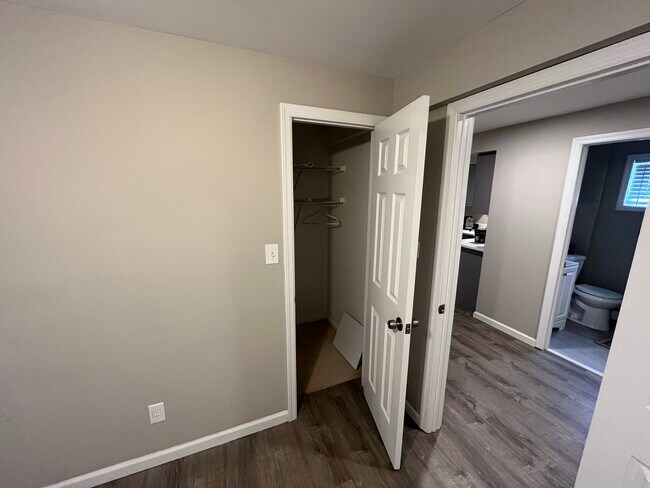 Foto del edificio - 40 Old Northport Rd