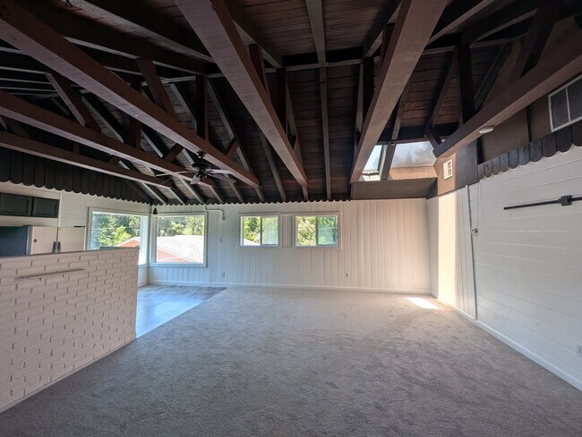 Building Photo - 14301 Mill Ct