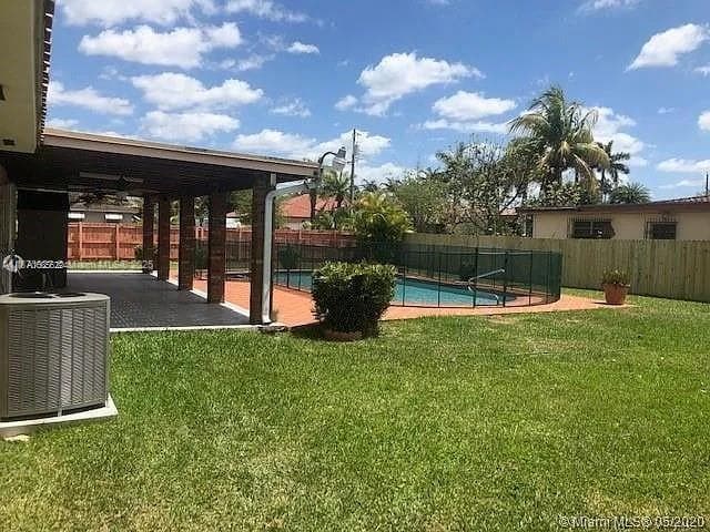 Foto del edificio - 3401 SW 108th Ave