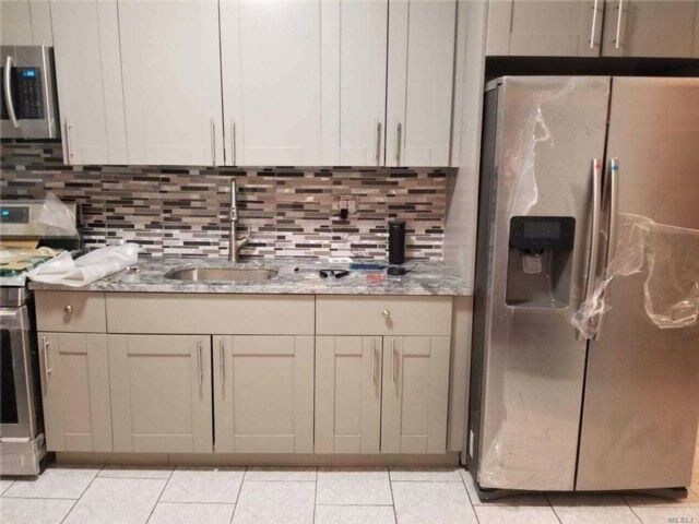 Foto del edificio - 211 E 37th St