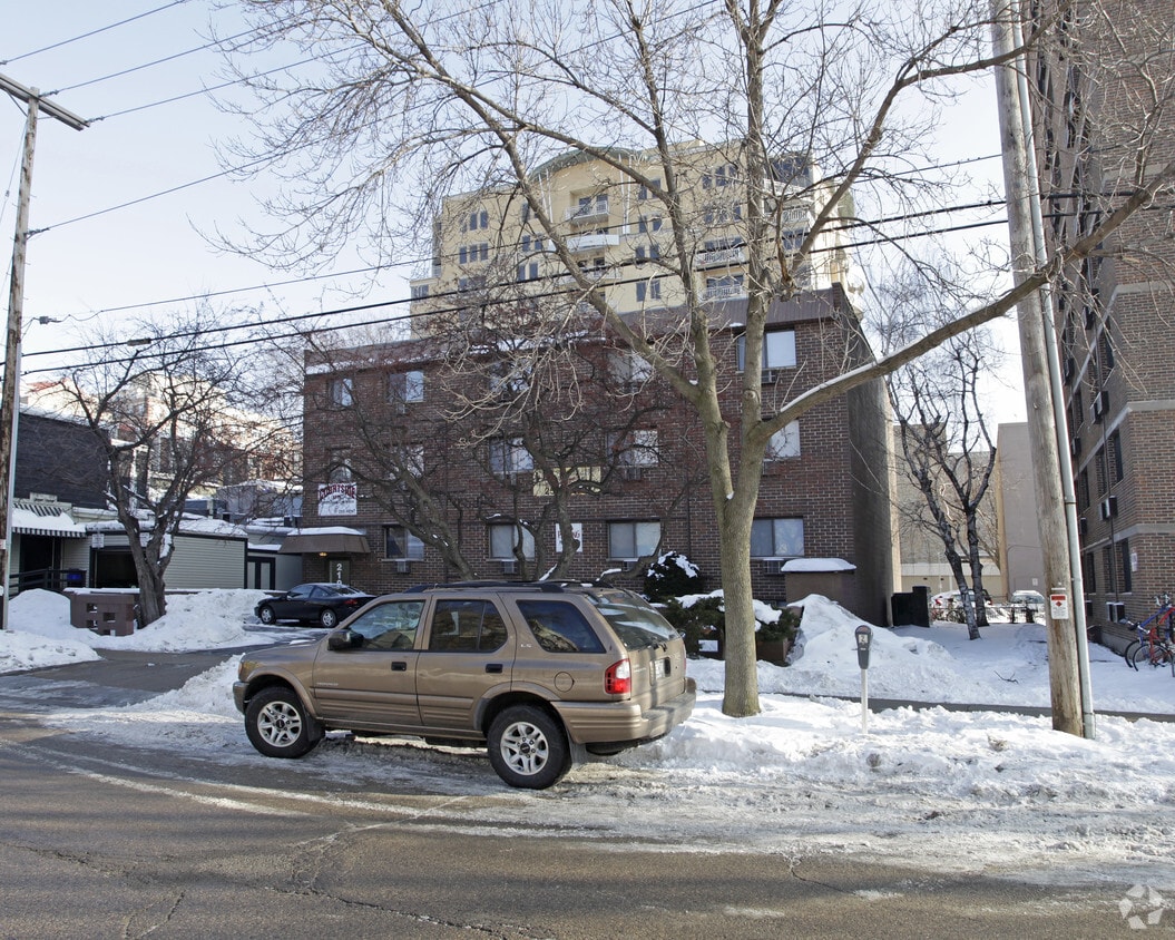 Building Photo - 219 N Frances St