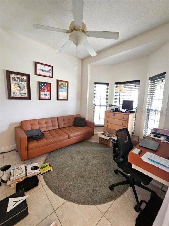 Foto del edificio - 1507 Carillon Park Dr