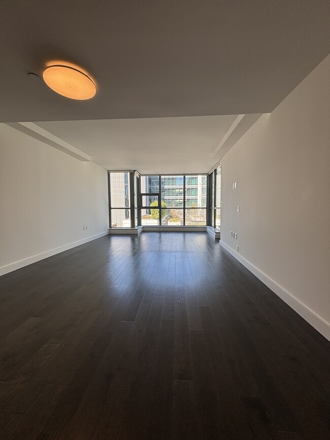 Building Photo - 435 China Basin St