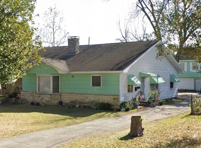 Building Photo - 8016 Findlay St