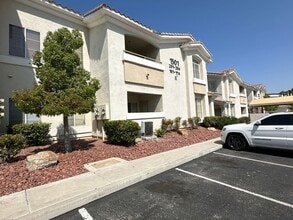 Building Photo - 1501 Cardinal Peak Ln