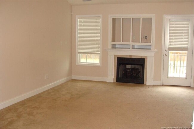Building Photo - 558 Copper Creek Dr