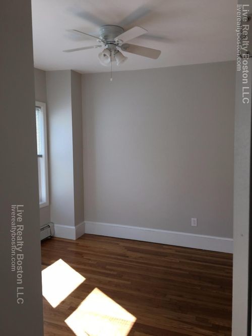 Building Photo - 21 Sewall St