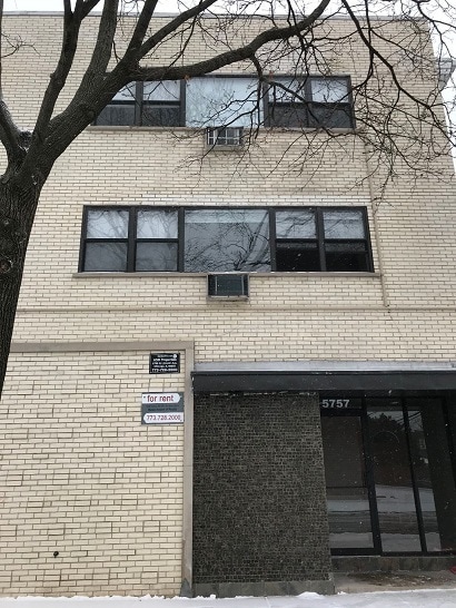Primary Photo - 5757 N Francisco Ave
