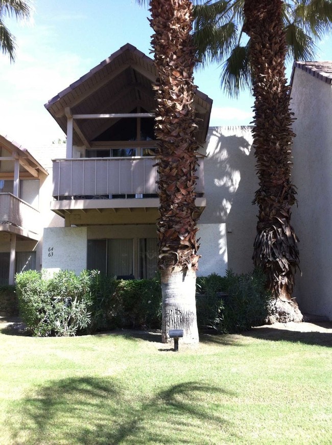 Superior - 78130 Cortez Ln