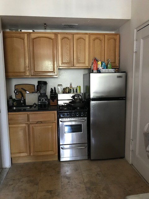 Foto del edificio - 347 W 29th St