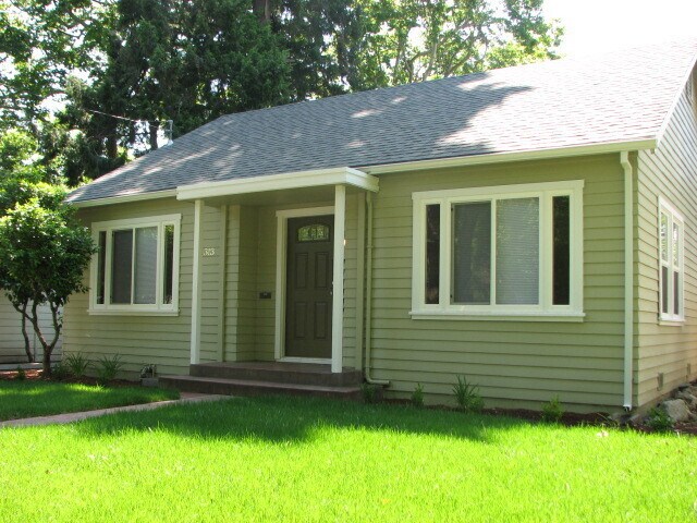 Primary Photo - 313 W 1st Ave