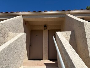 Building Photo - 3730 Desert Marina Dr