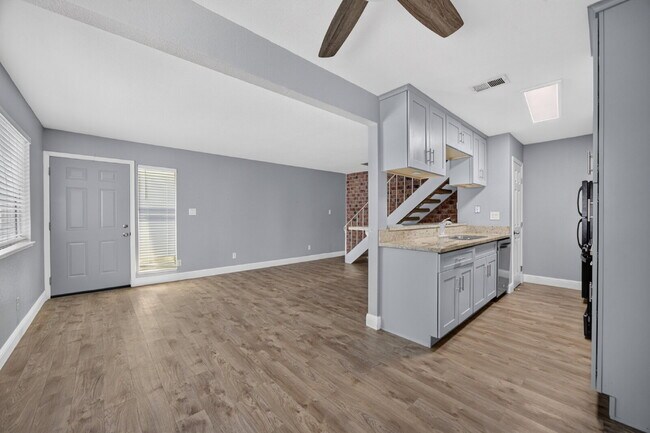 Foto del edificio - Charming 2-Bed Condo Retreat in Citrus Heights