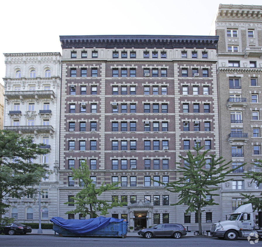 Building Photo - The Brookfield