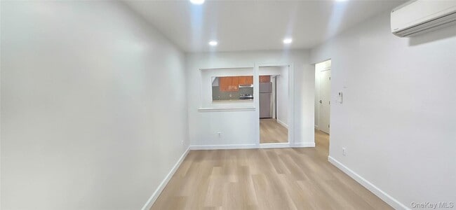 Foto del edificio - 23-45-45 Corporal Kennedy St