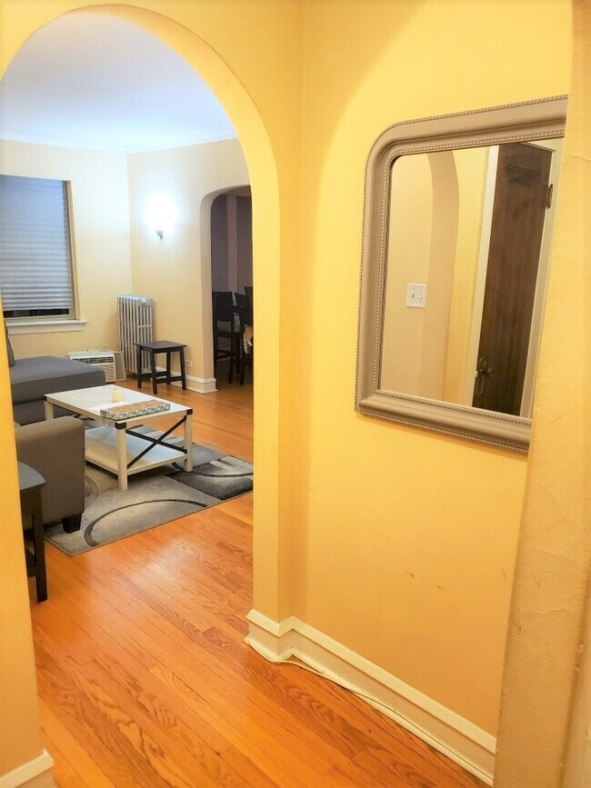 Foto del edificio - 4128 N Kedvale Ave